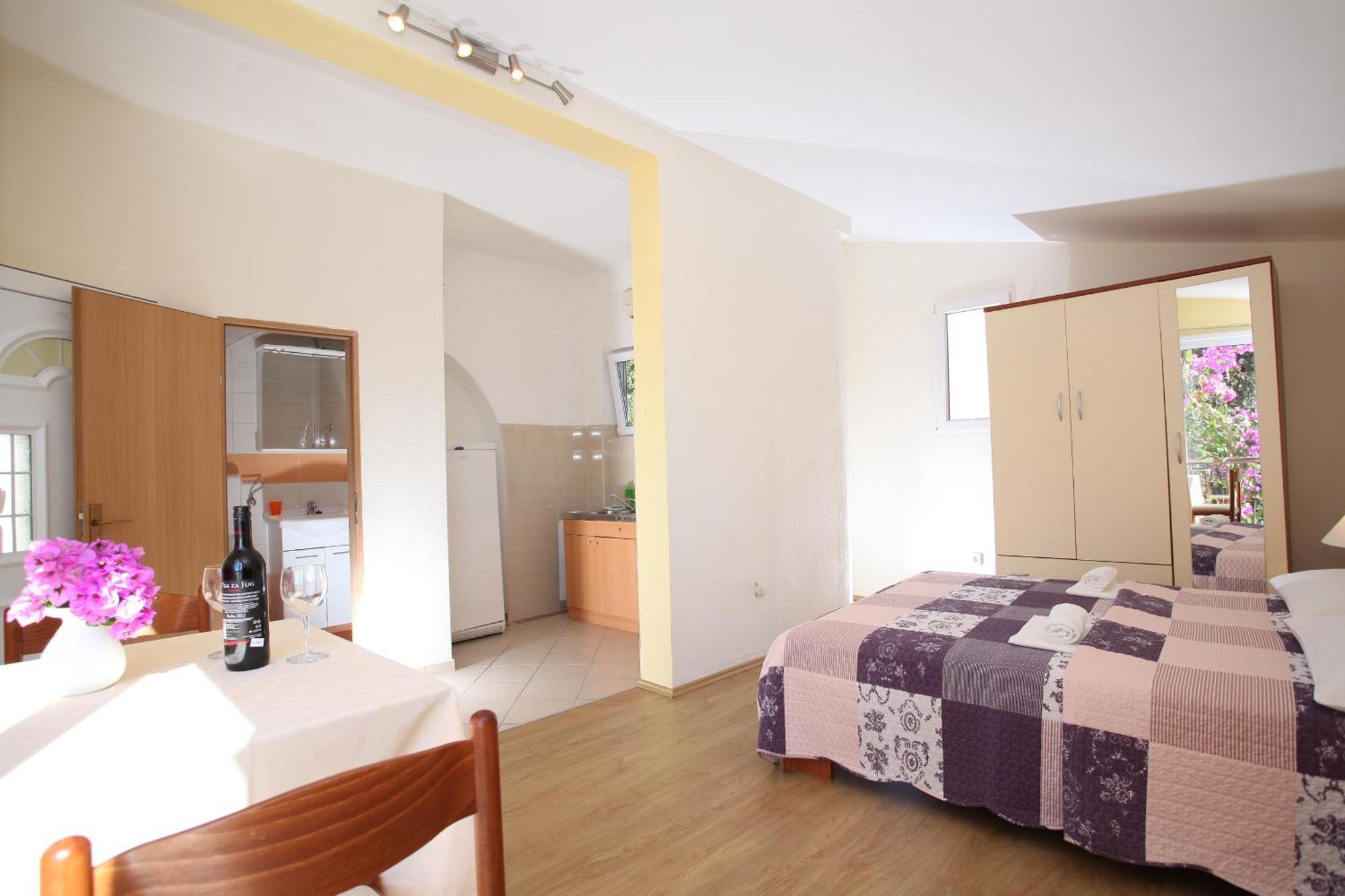 Apartments Kovacic Makarska Szoba fotó