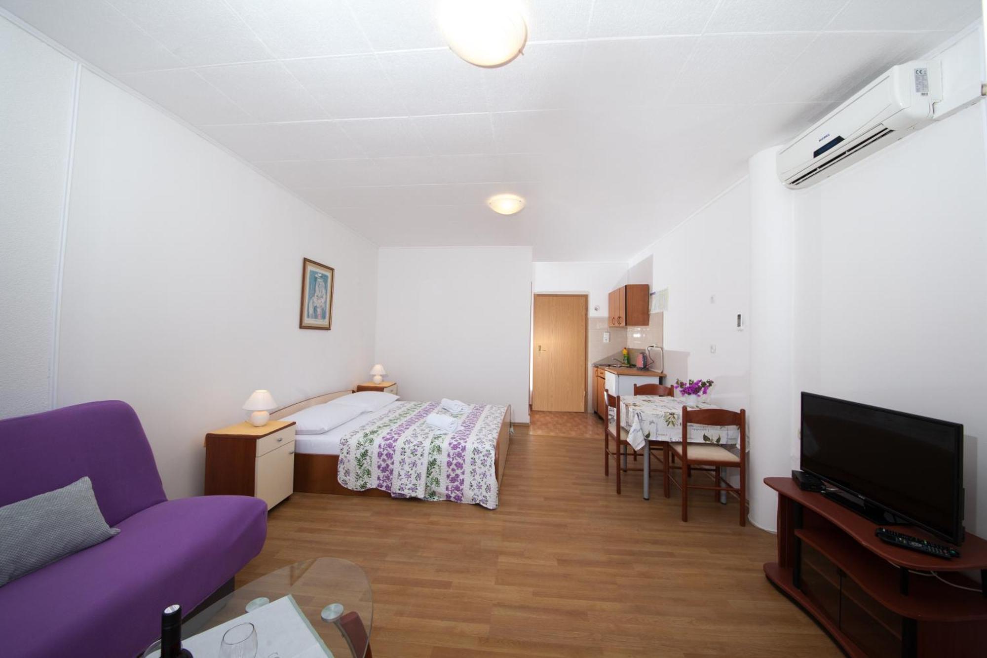 Apartments Kovacic Makarska Szoba fotó